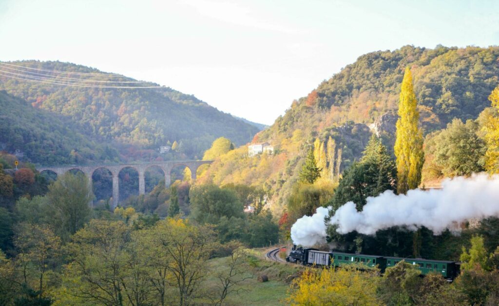 train du Vivarais à voir en Ardèche