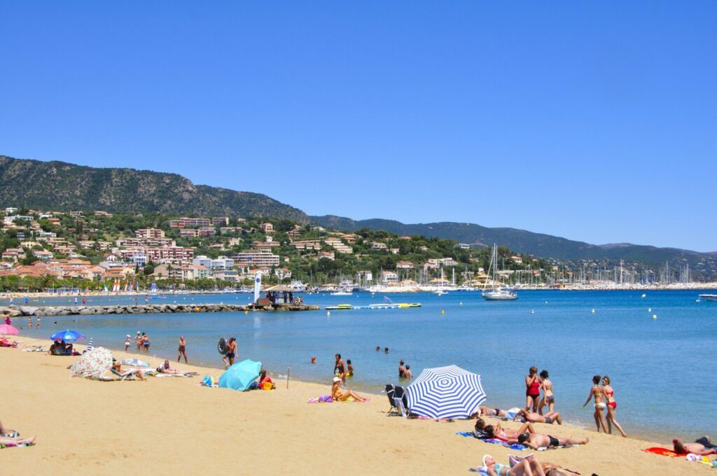 Une plage du Lavandou