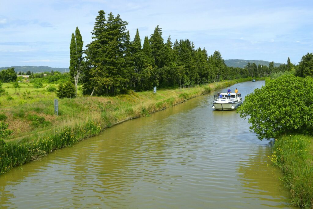 Canal du midi dans l'Aude