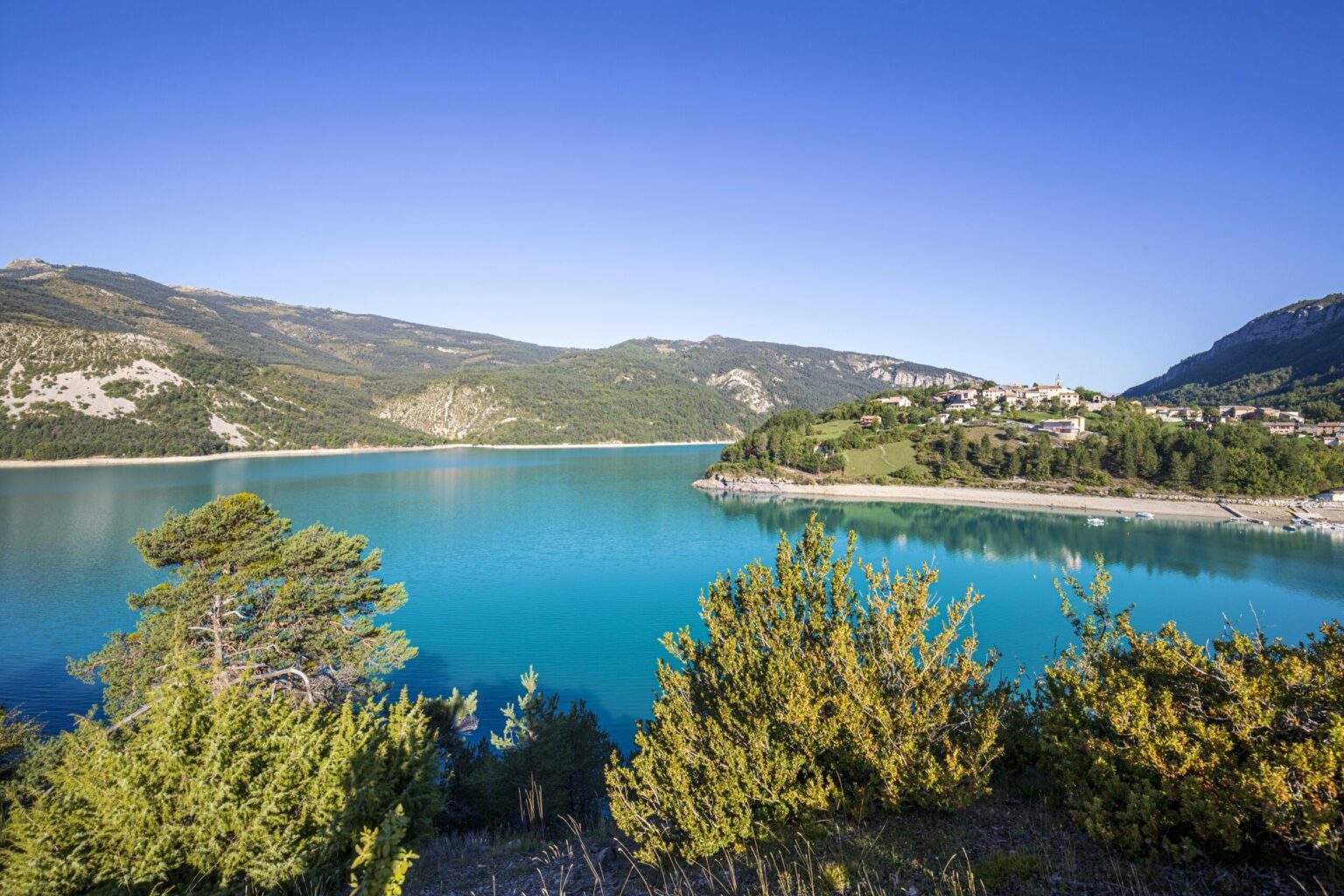 Découvrez les 14 plus beaux lacs de France ! - OK Voyage