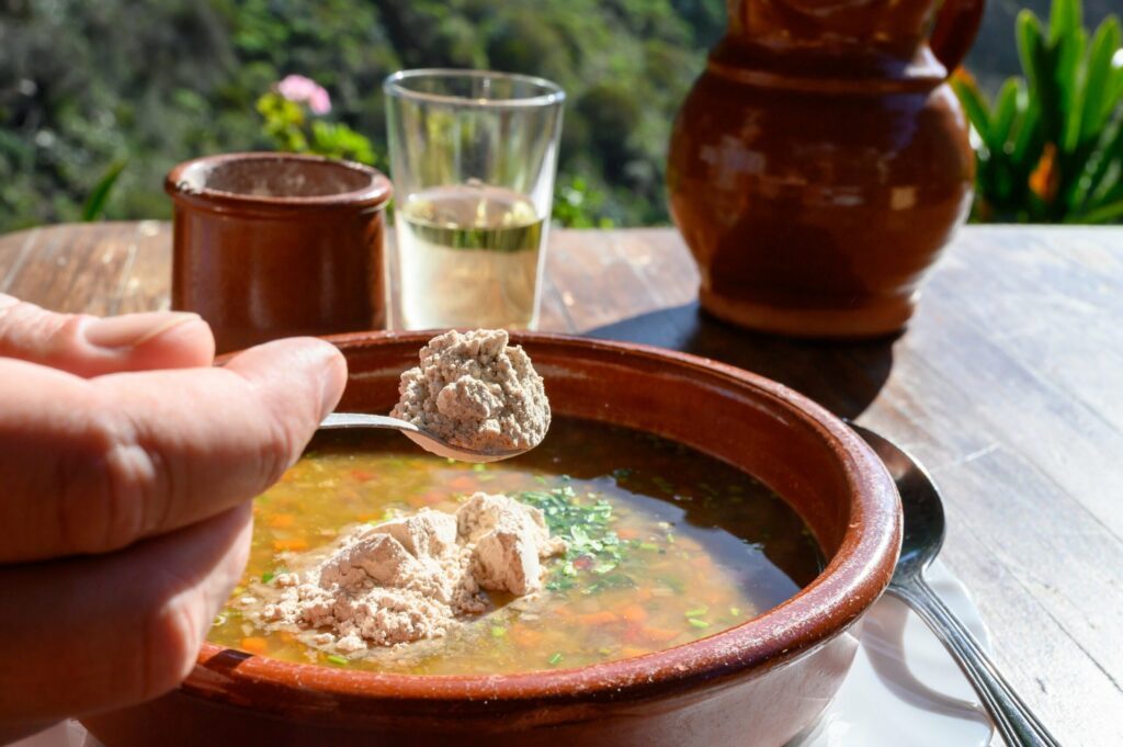 Soupe servie avec le Gofio à Masca