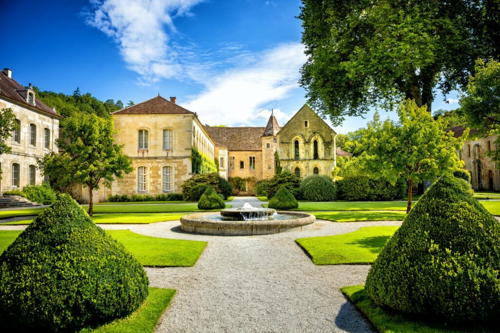 l'Abbaye de Fontenay à faire en Bourgogne