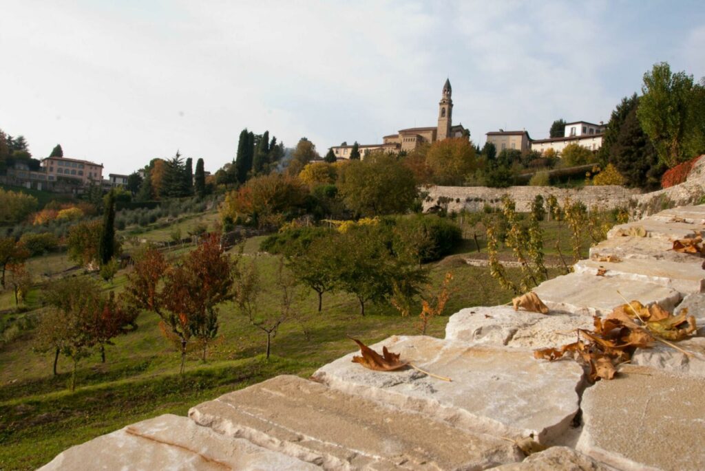Vue de Bergame depuis le parc des Collines