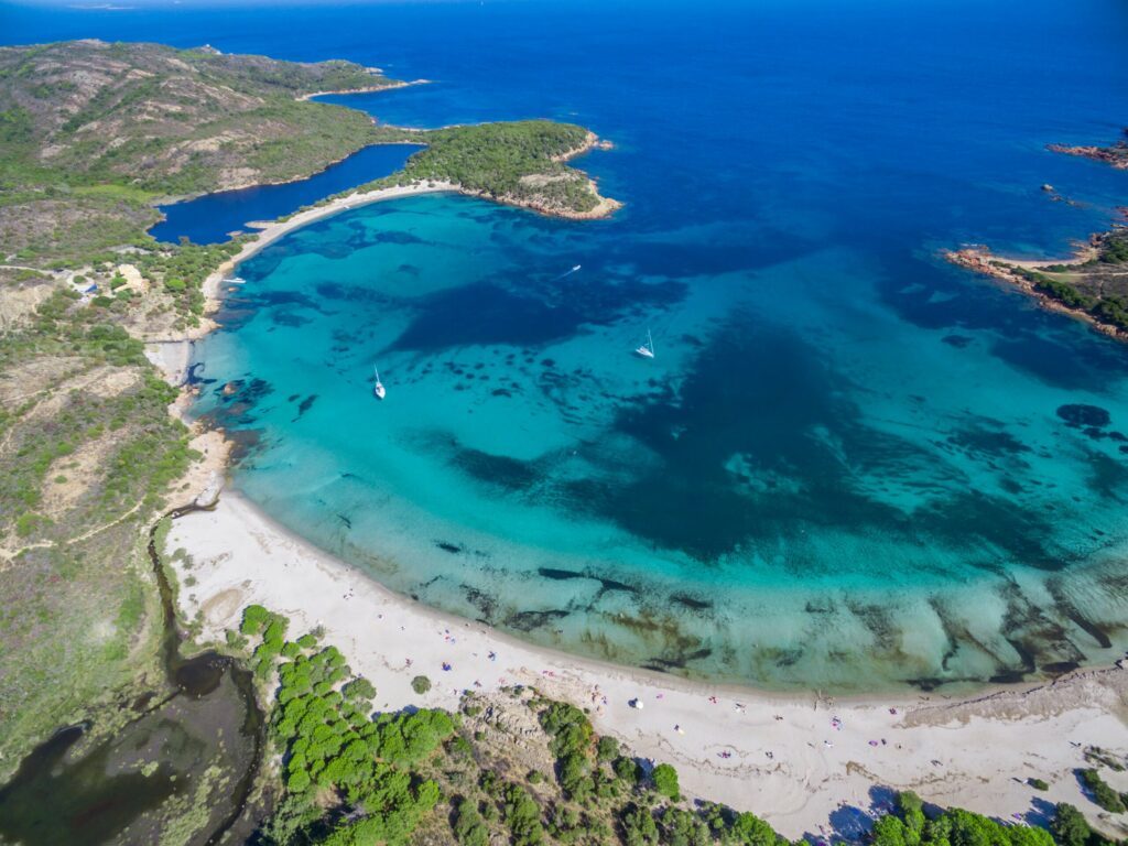 La superbe baie de Rondinara