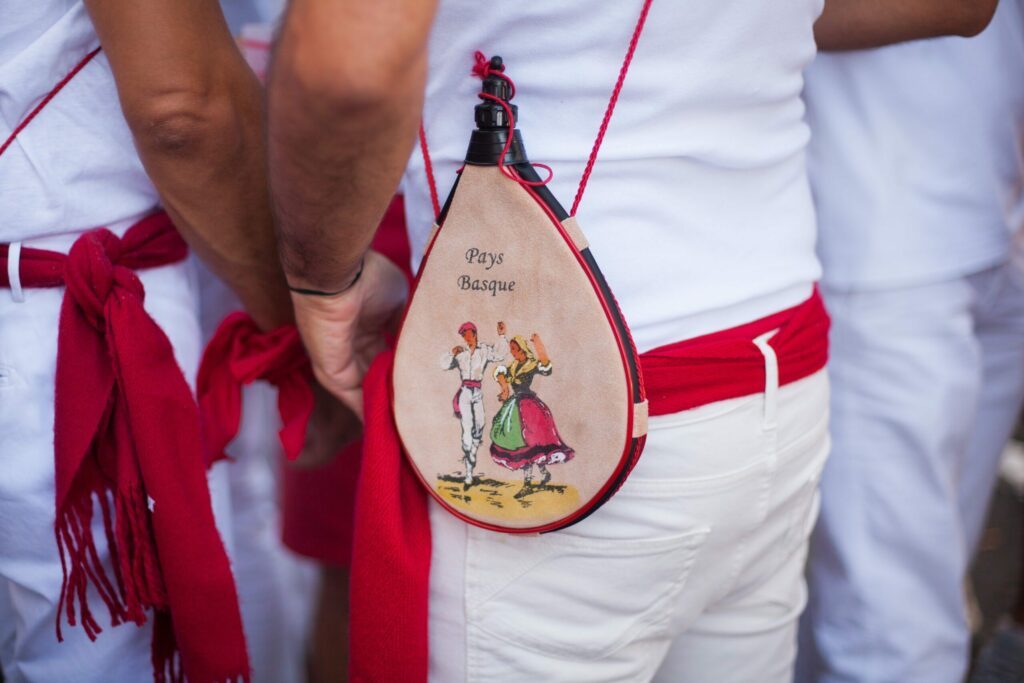 La tenue traditionnelle des fêtes de Bayonne