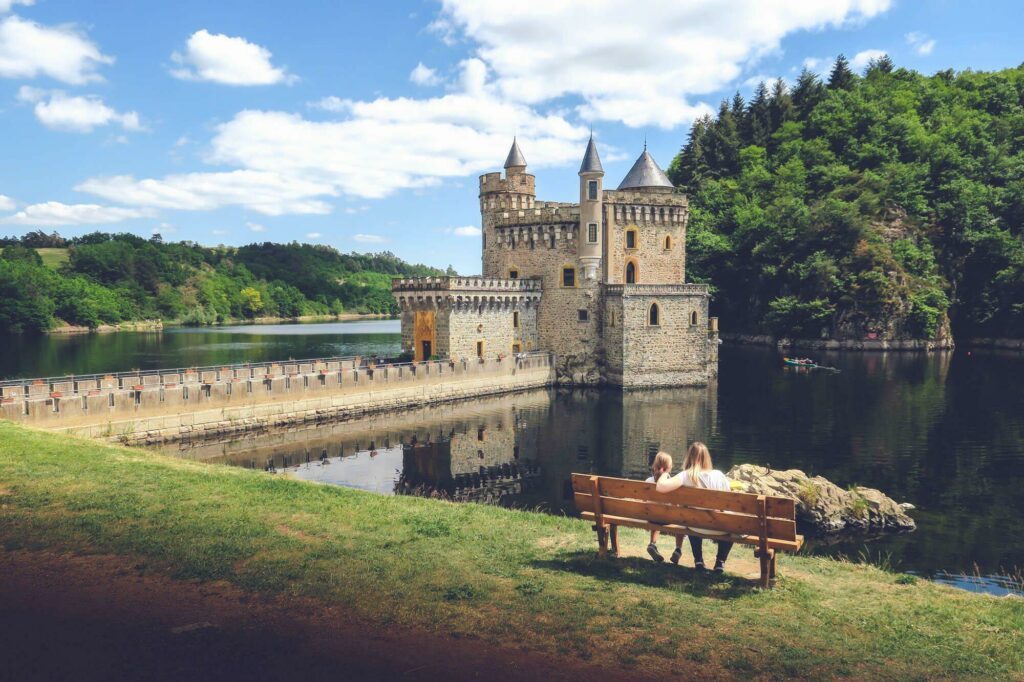 Le Château de la Roche sur la Loire (Roannais)