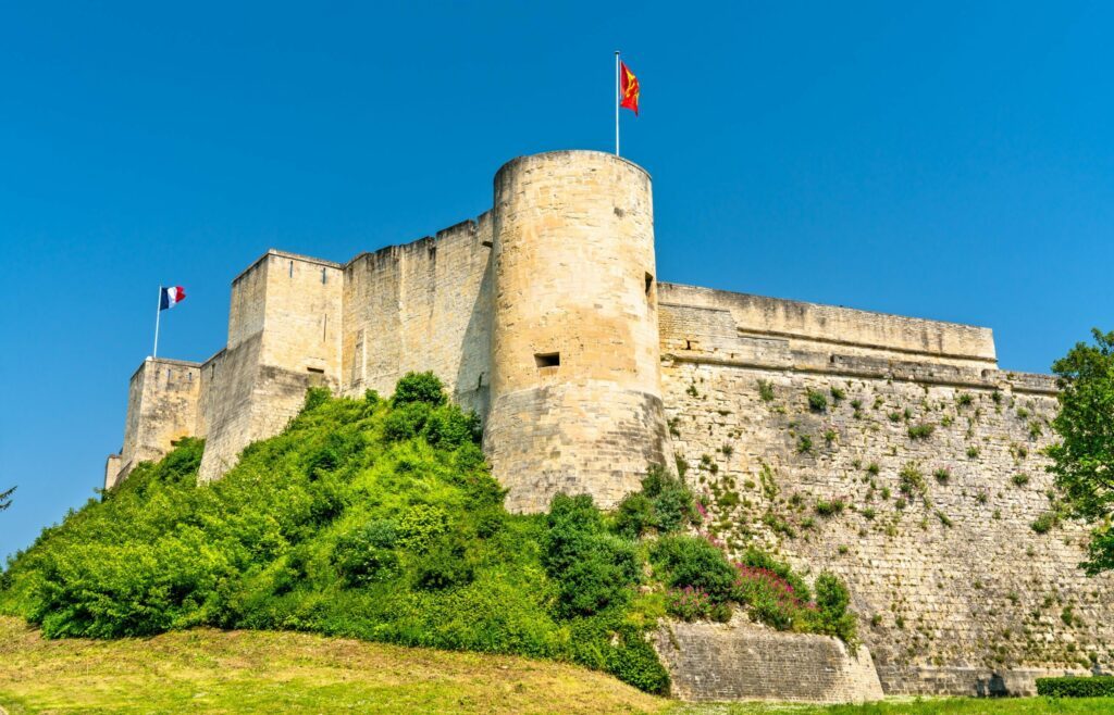 Les fortifications du château de Caen