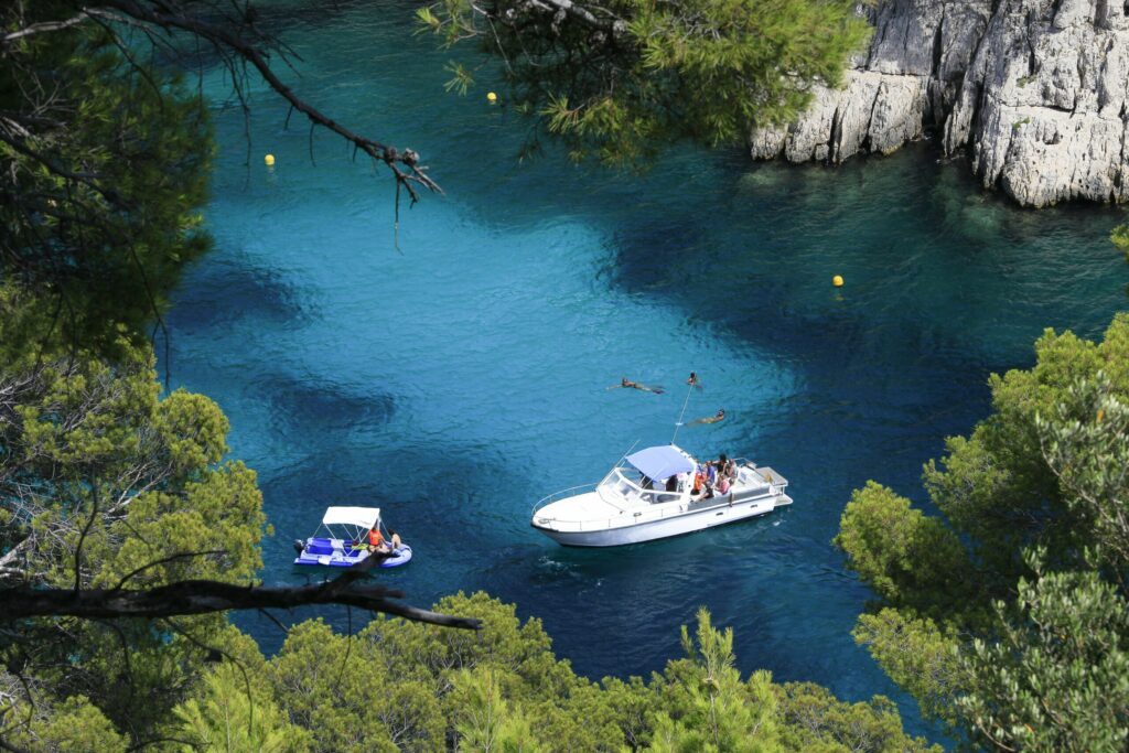 Profiter des beaux jours dans les calanques