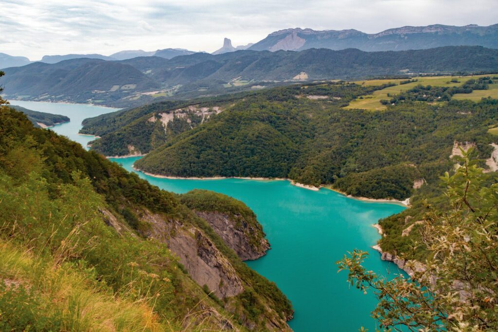 Vue sur le lac de Monteynard