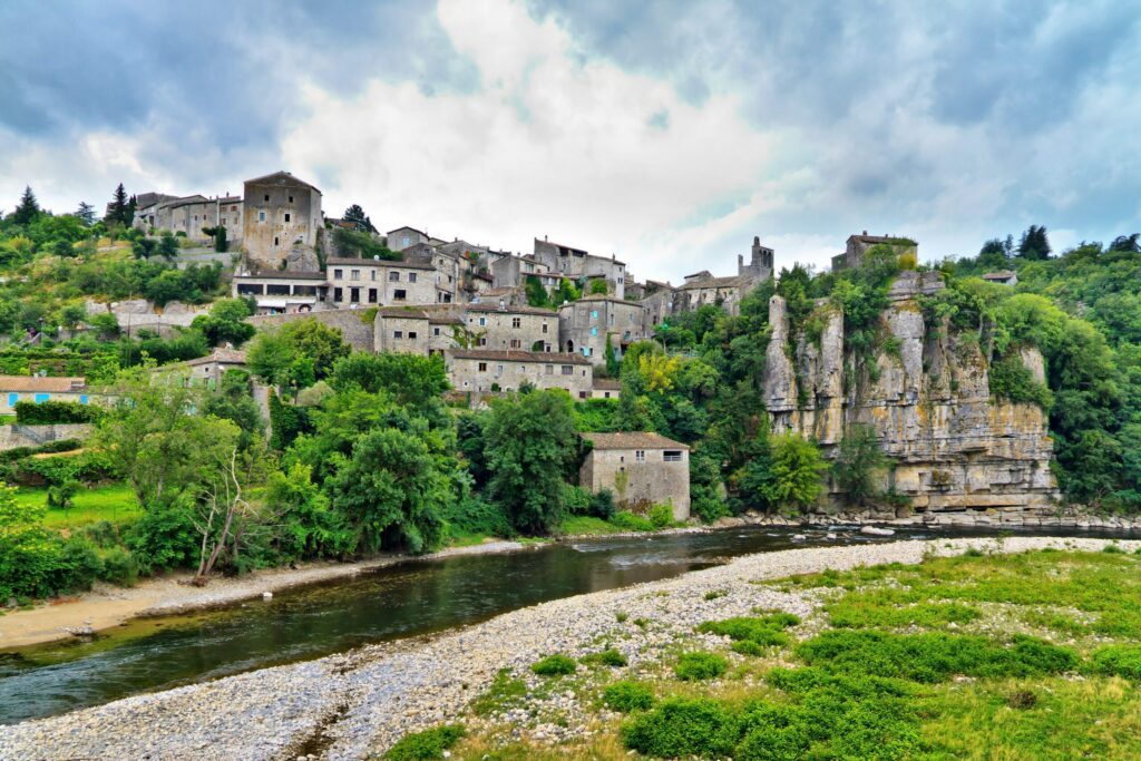 Balazuc parmi les plus beaux villages d'Auvergne-Rhône-Alpes