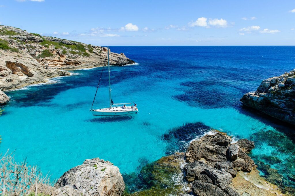 Visiter l'île de Majorque en bateau (Cala Marmols) 
