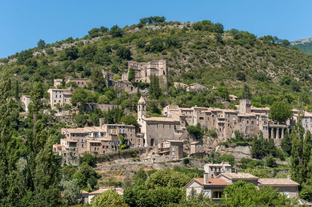 Montbrun-les-Bains parmi les plus beaux villages d'Auvergne-Rhône-Alpes