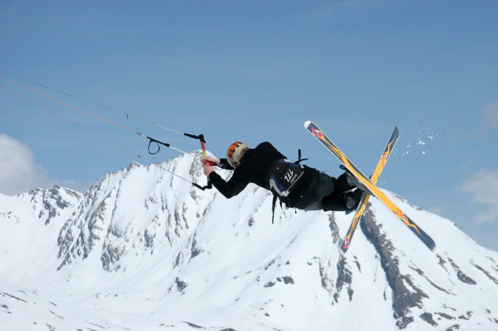 Le snowkite pour les amateurs de ski extrême