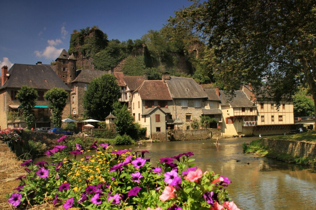 Ségur-le-Château parmi les plus beaux villages de France