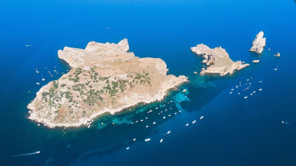 Vue aérienne des îles Medes, Costa Brava