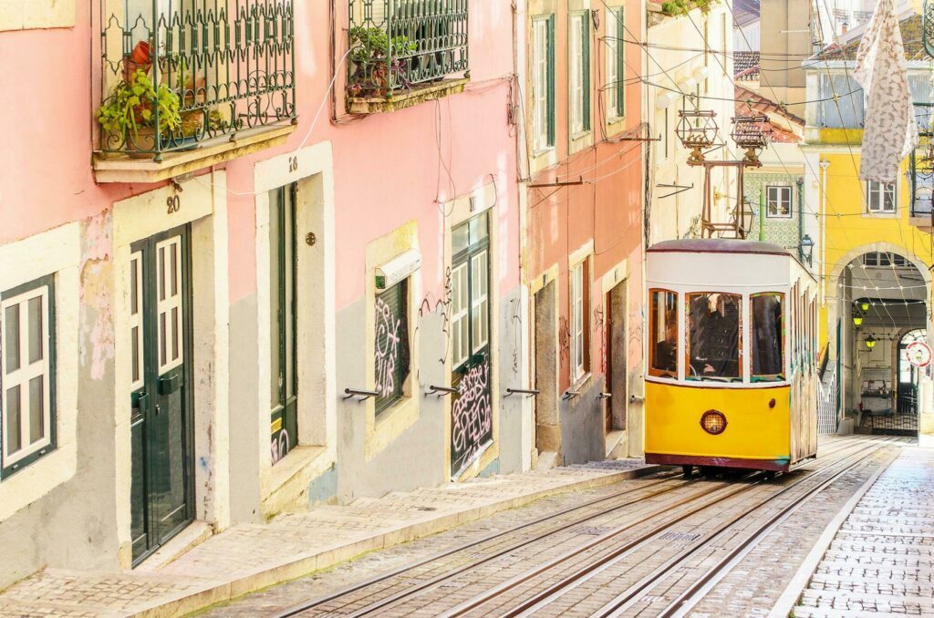 Le célèbre tramway jaune de Lisbonne