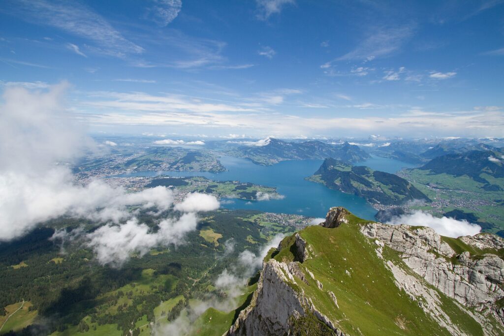le lac des 4 cantons à voir en Suisse