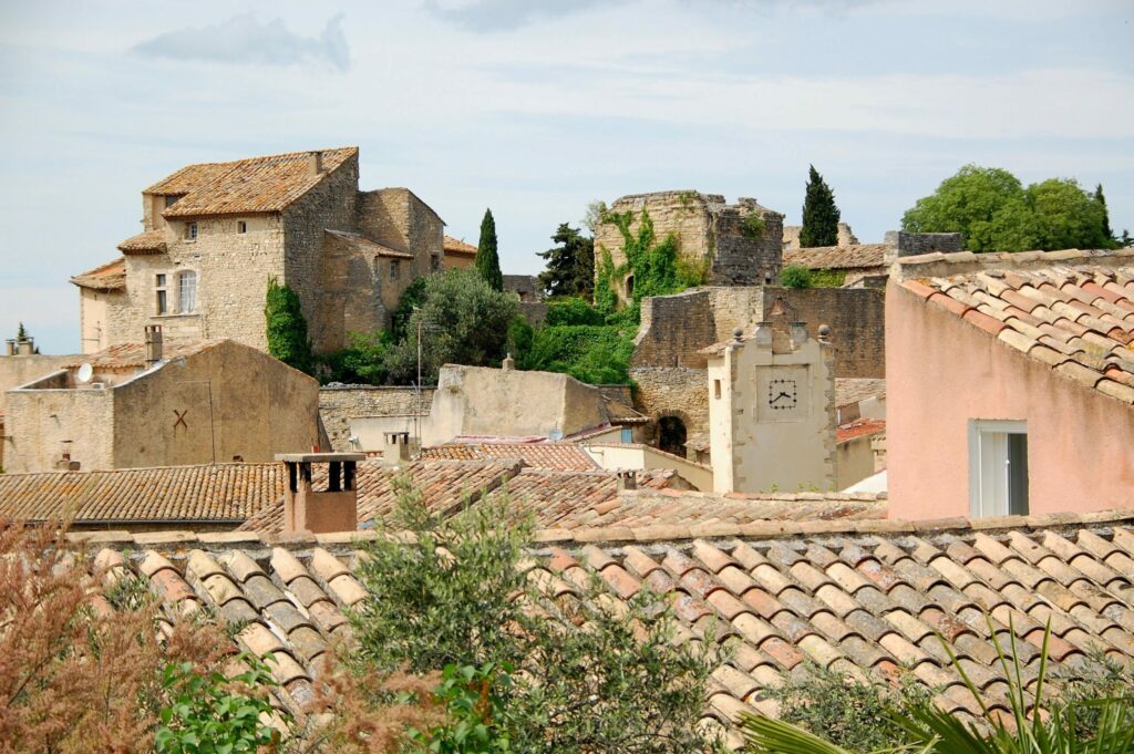Le village de Lagnes dans le Luberon
