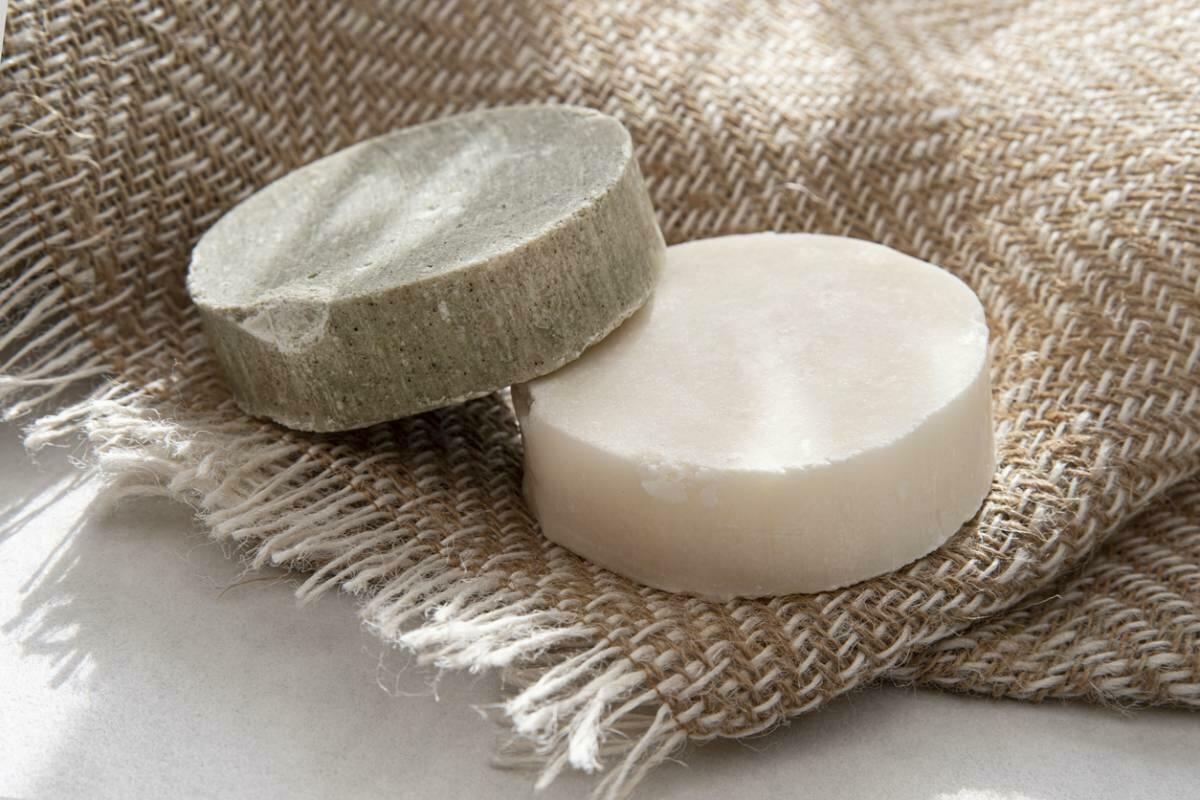 Cosmétiques solides en voyage