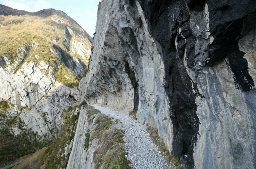 Le chemin de la Mâture dans la vallée d'Aspe