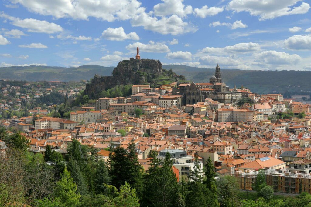 Le Puy-en-Velay parmi les villes autour de Lyon