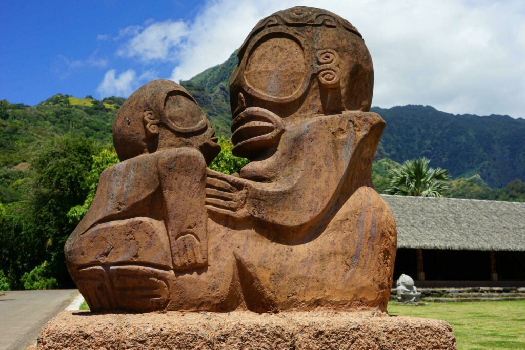 L'île de Hiva Oa et ses Tikis