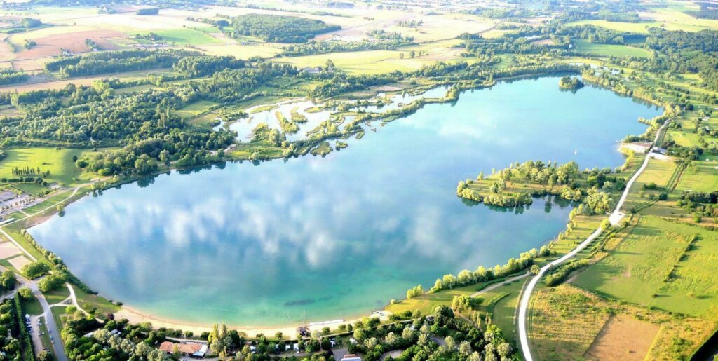 Le lac de Saint-Cyr proche du Futuroscope