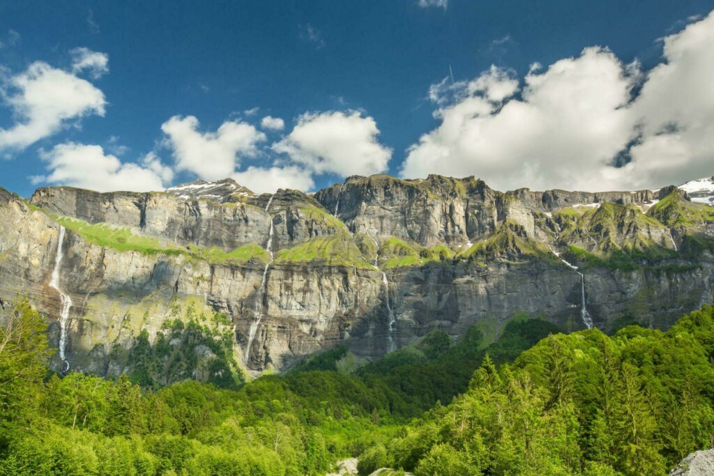 Le Cirque du fer-à-Cheval dans les randonnées en Auvergne-Rhône-Alpes