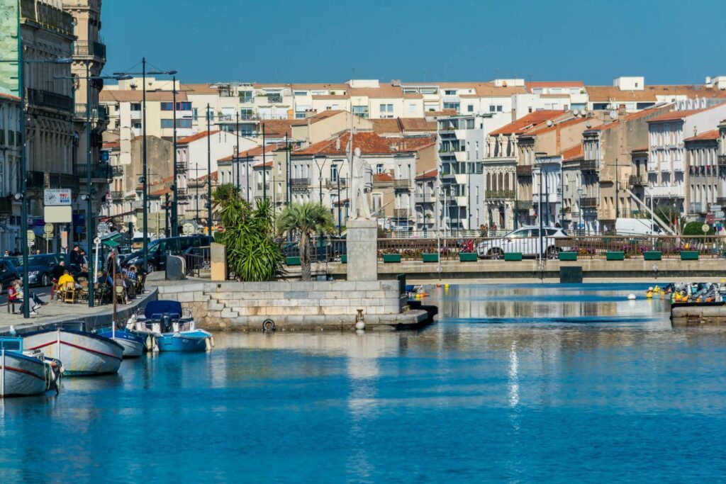 Profiter du port et des canaux