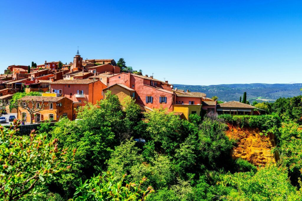 Roussillon dans les villages autour de Marseille