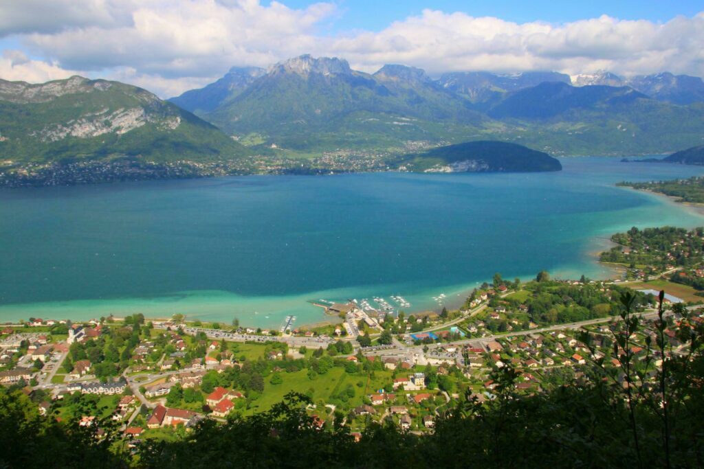 Vue sur le lac d'Annecy depuis le Semnoz