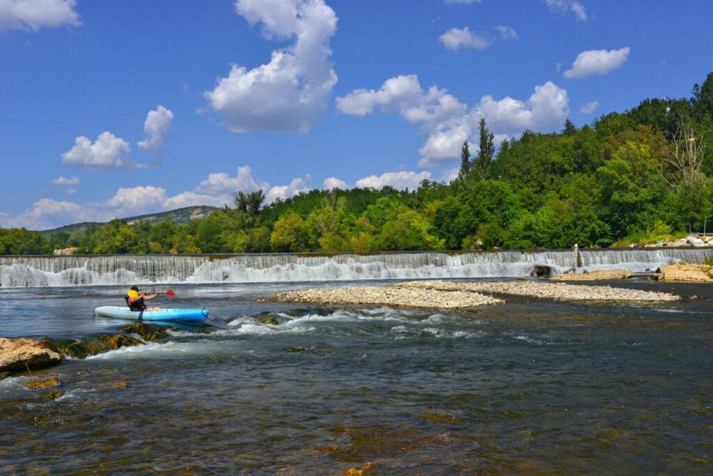 Faire du canoë aux chutes de l'Ardèche