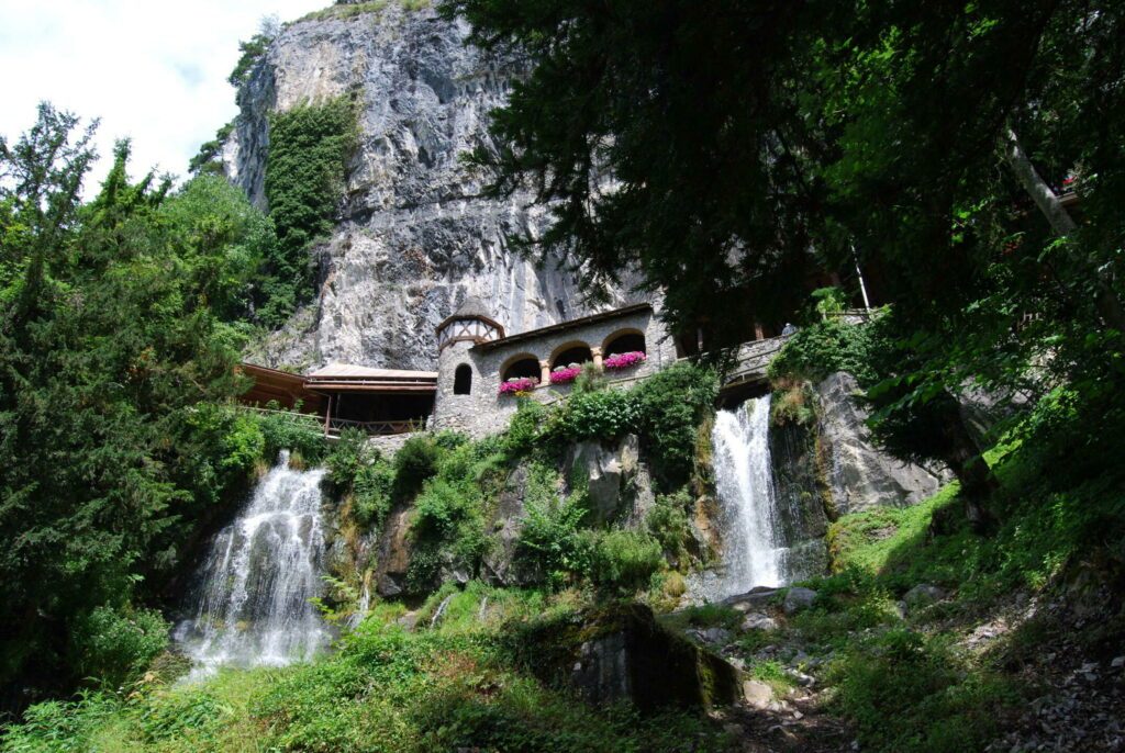 Les chutes de Saint-Béat en Suisse