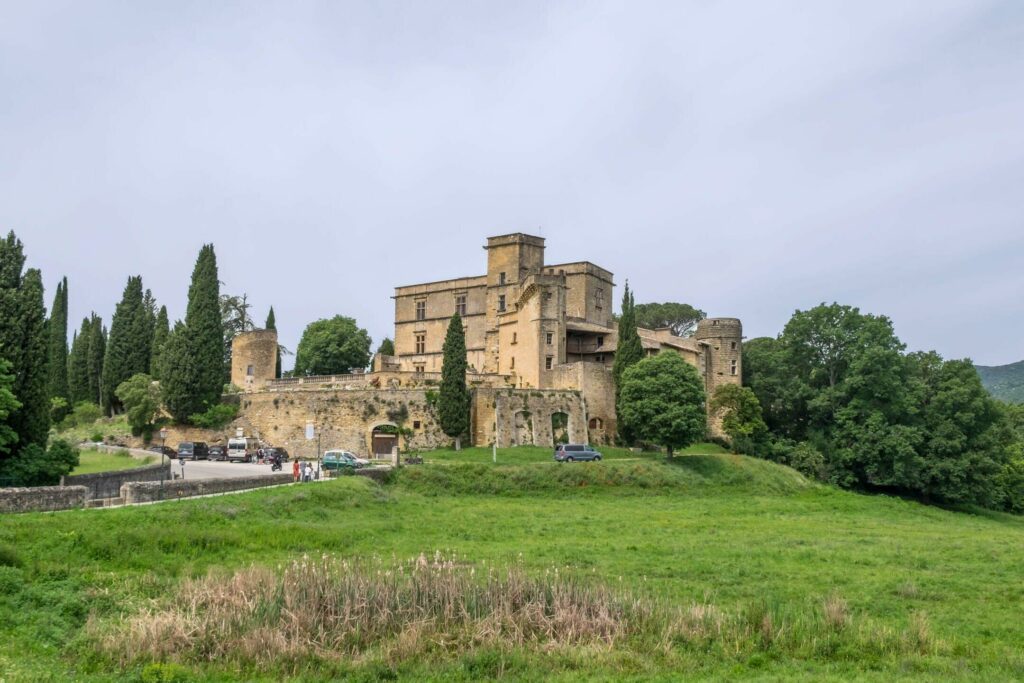 Le château de Lourmarin à faire dans le Lubéron