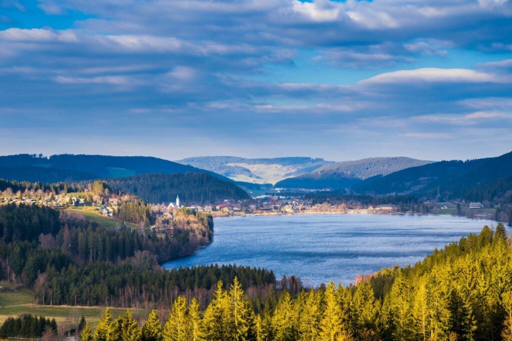 Le lac Titisee parmi les plus beaux lacs d'Allemagne