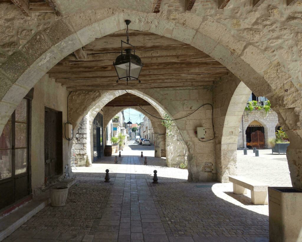 Les arches de la bastide d'Eymet