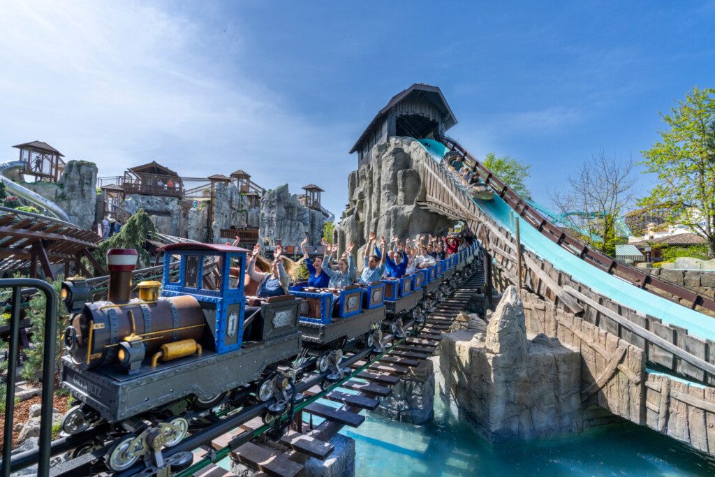 Parc d'attraction Europa Park en Allemagne et son attraction Alpenexpress