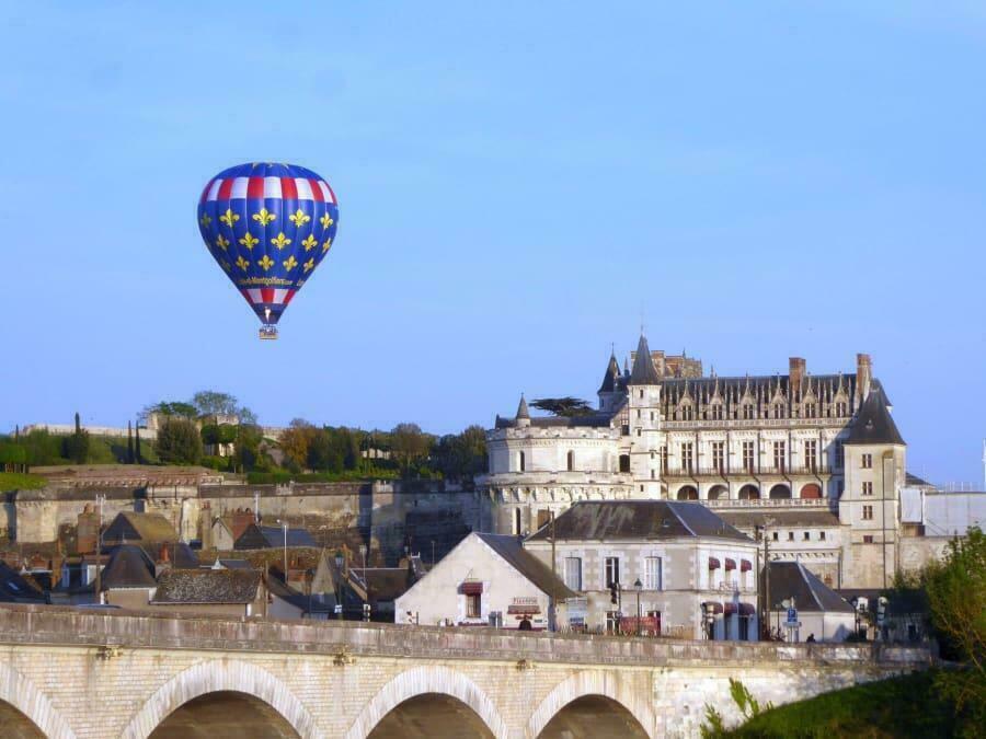 Fransa'da sıcak hava balonu ile Krallar Vadisi