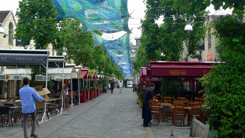 La Cour Saint Emilion à Paris