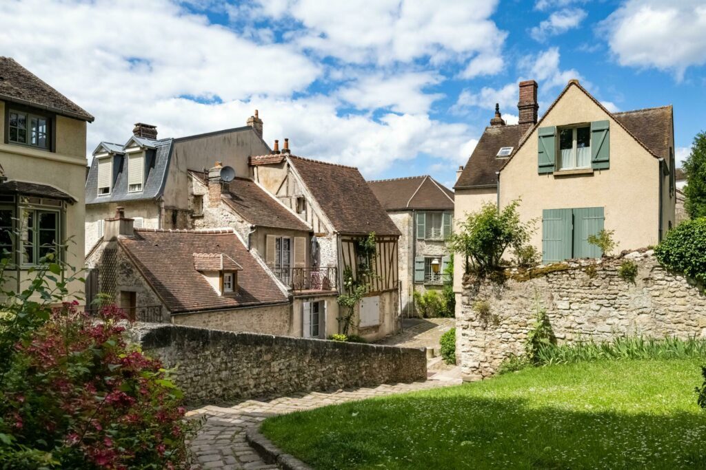 La cité médiévale de Senlis autour du Parc Astérix