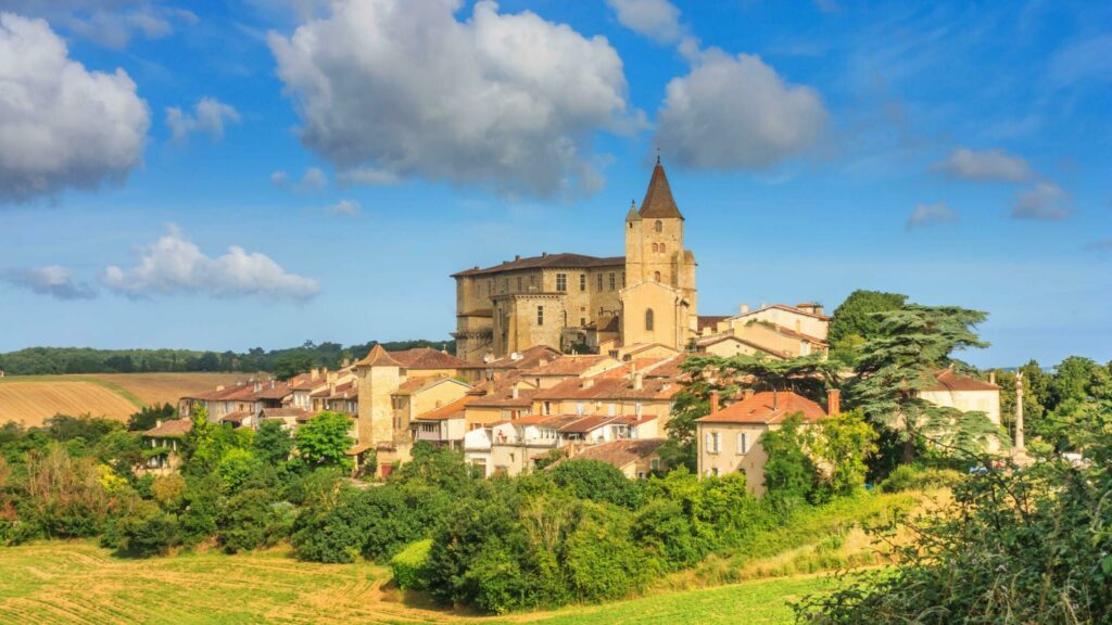 Lavardens dans les villages du Gers