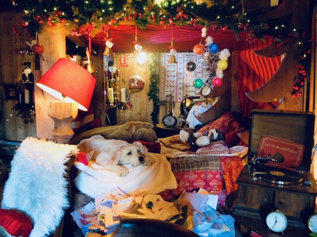 Hameau du Père Noël, proche Annecy, by LesZed