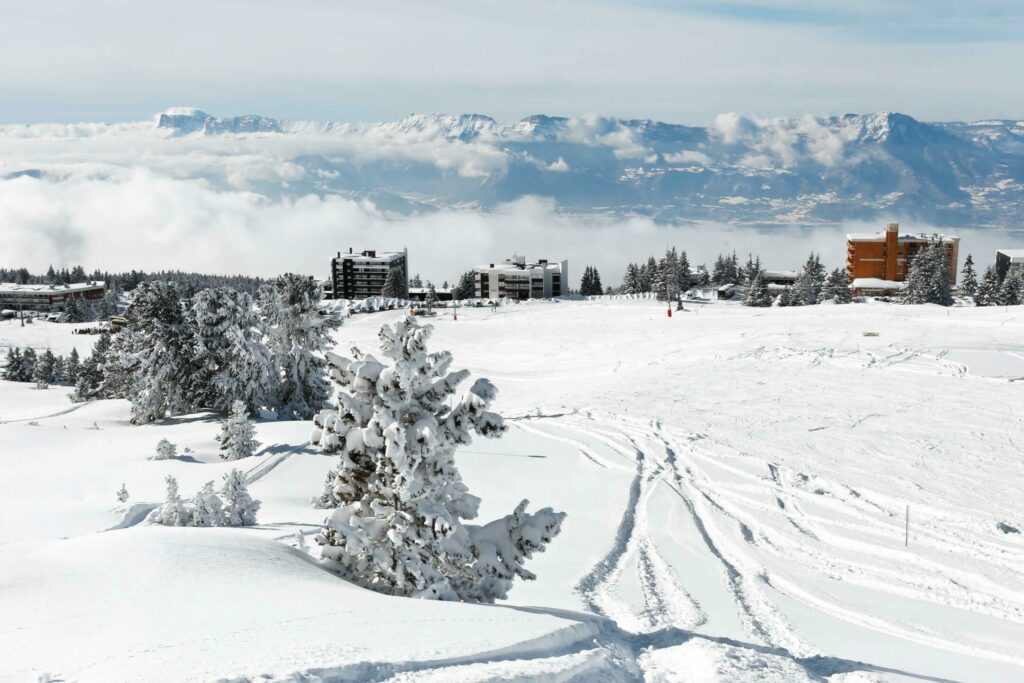 Le domaine de Chamrousse dans les stations de ski proches de Lyon