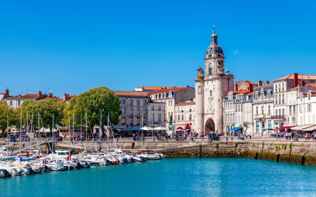Le port de La Rochelle dans les villes en Nouvelle-Aquitaine