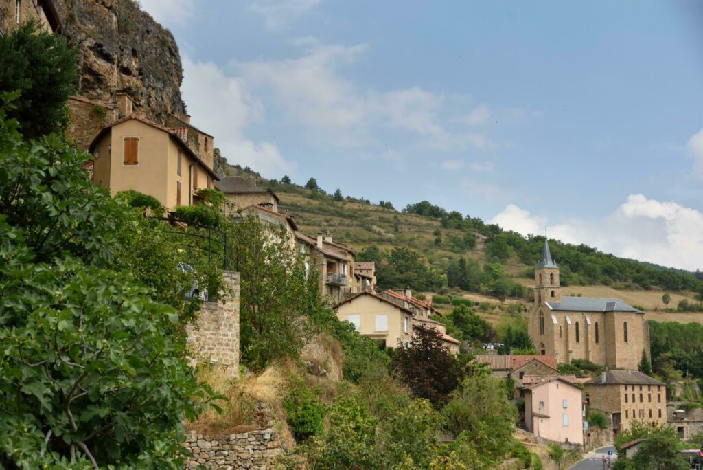 Peyre parmi les villages de l'Aveyron