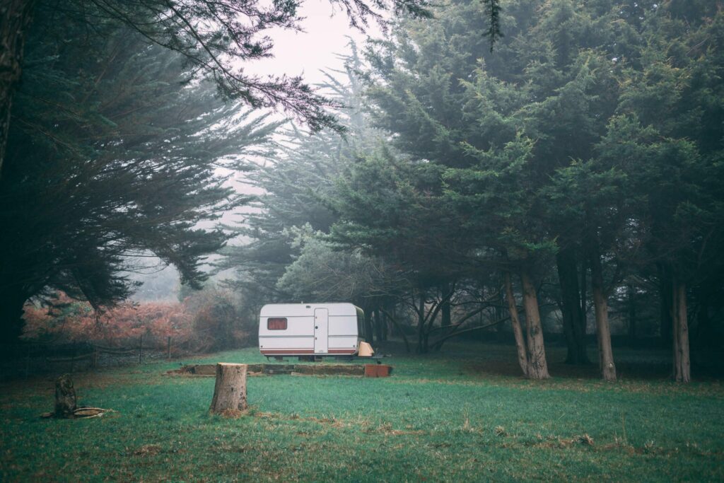Set up your caravan in the middle of nature