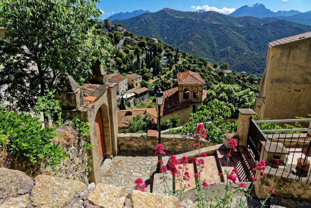 Le village de Lama en Corse