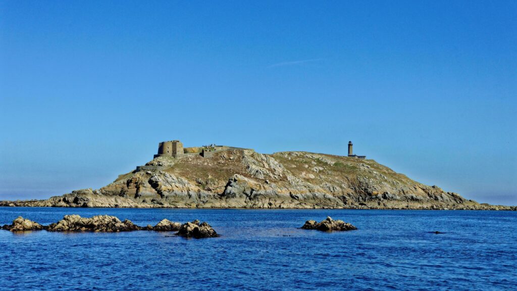 L'Île-Aux-Moines dans l'Archipel des Sept-Îles