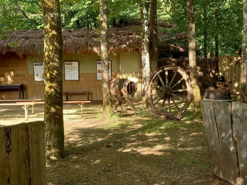 Le refuge de Grasla à faire autour du Puy du Fou