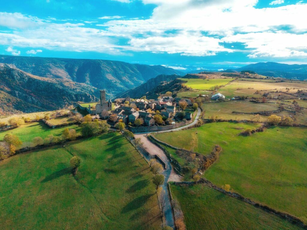 La Garde Guérin dans les plus beaux villages de Lozère